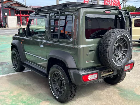 Suzuki Jimny Sierra