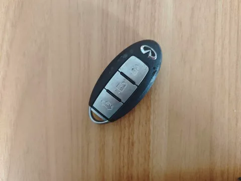 Infiniti Q50L
