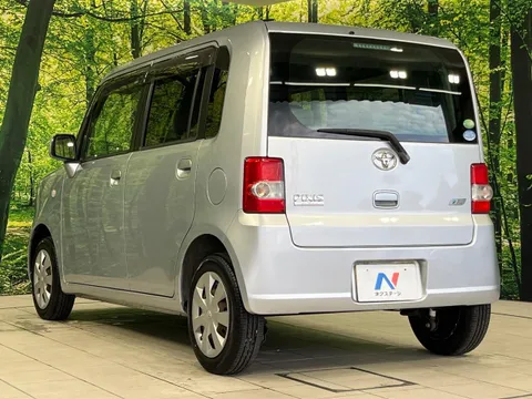 Toyota Pixis Space