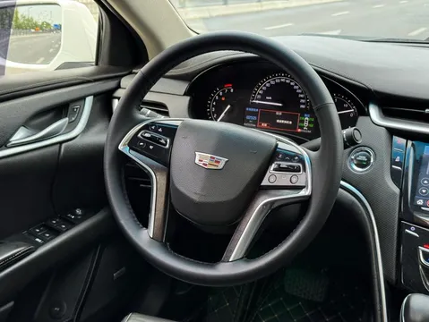 Cadillac XTS