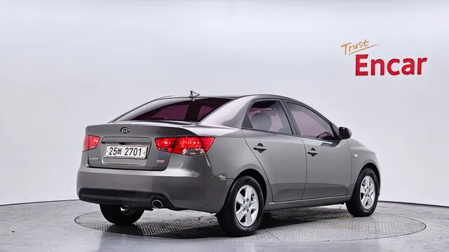 Kia Cerato (Forte)