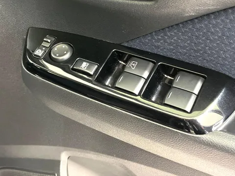 Mitsubishi eK X