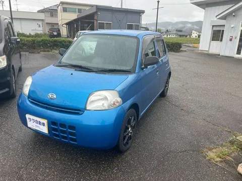 Daihatsu Esse