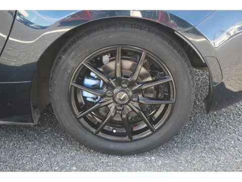 Mazda MX-5 (Roadster)