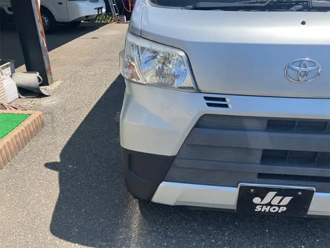 Toyota Pixis Van