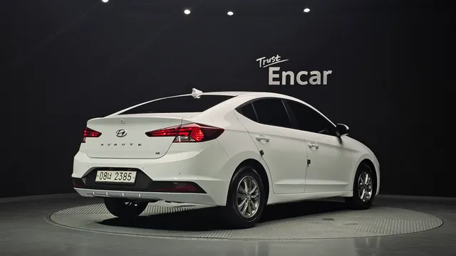 Hyundai Elantra (Avante)