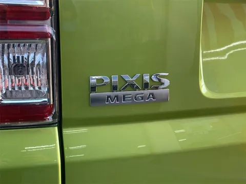 Toyota Pixis Mega