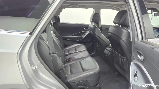 Hyundai Grand Santa Fe (Maxcruz)