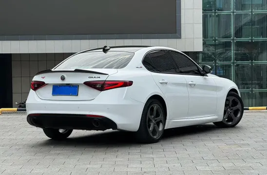 Alfa Romeo Giulia