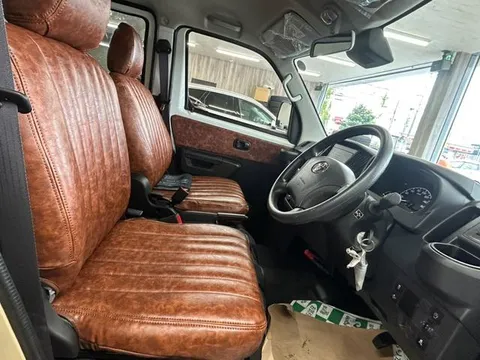 Toyota TownAce Van
