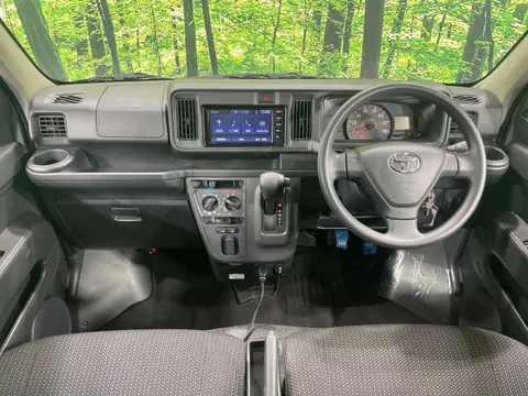 Toyota Pixis Van