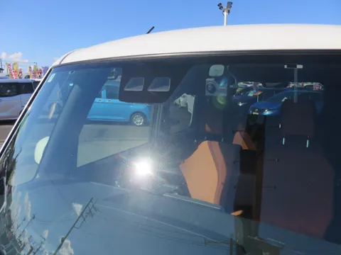 Toyota Pixis Mega