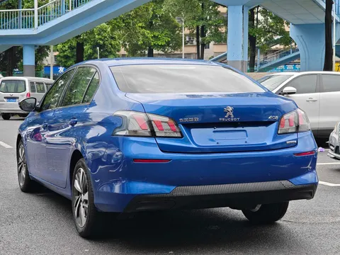 Peugeot 408