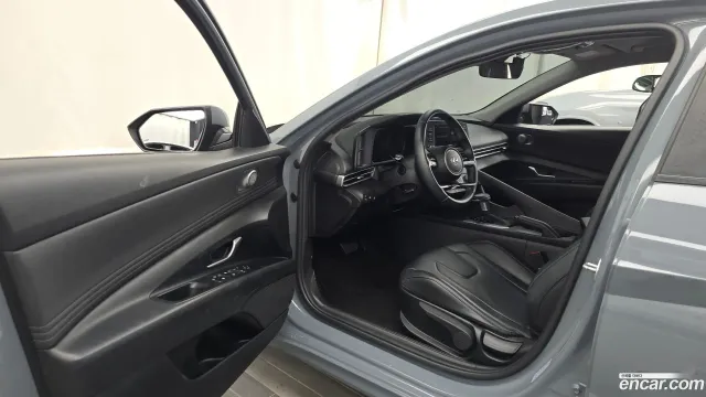 Hyundai Elantra (Avante)