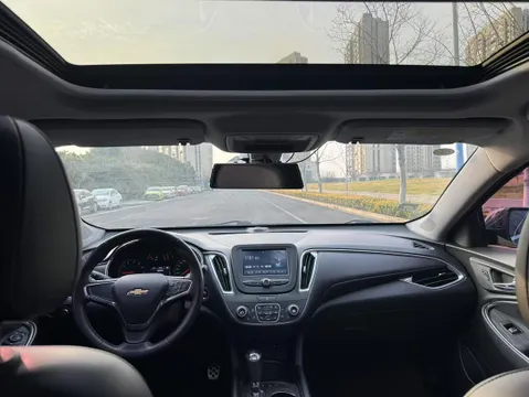 Chevrolet Malibu XL