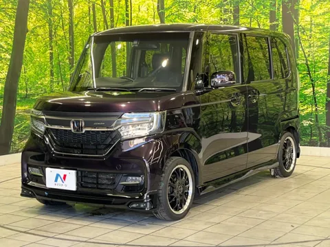 Honda N-BOX Custom