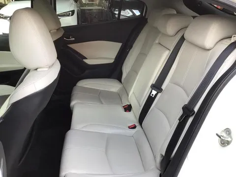 Mazda Axela Sport