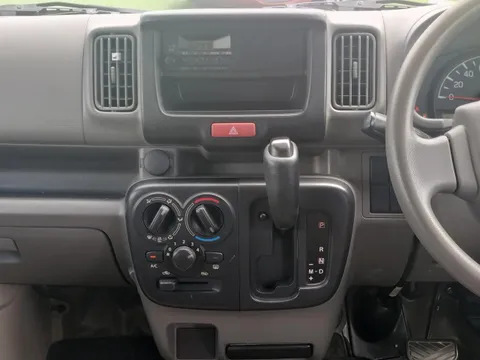 Nissan Clipper