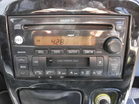 Daihatsu Mira Gino