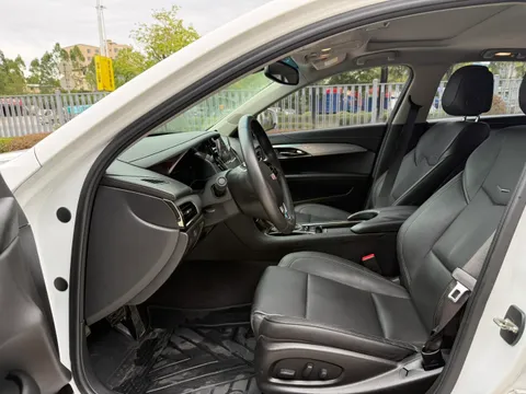 Cadillac ATS-L