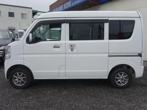 Nissan Clipper