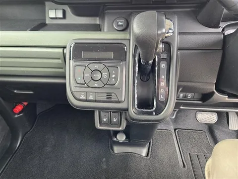 Suzuki Spacia Gear