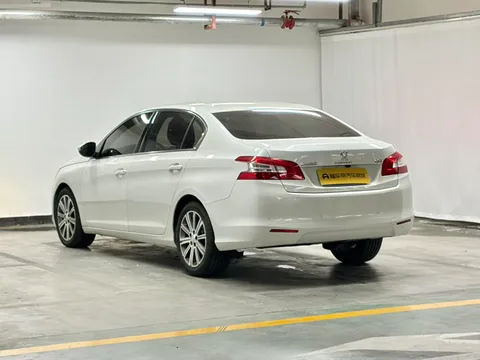 Peugeot 408