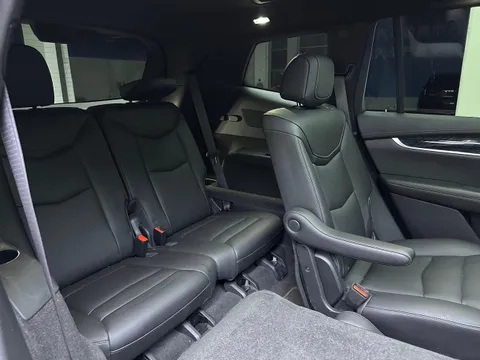 Cadillac XT6