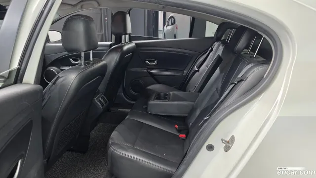 Renault SM3