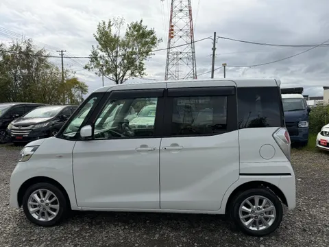 Nissan Dayz Roox
