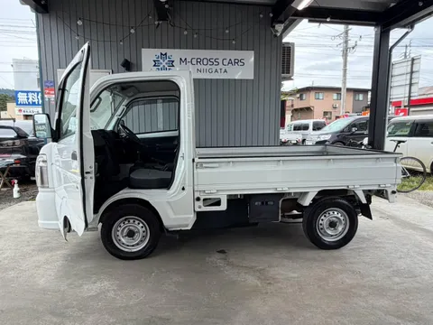 Nissan Clipper Truck