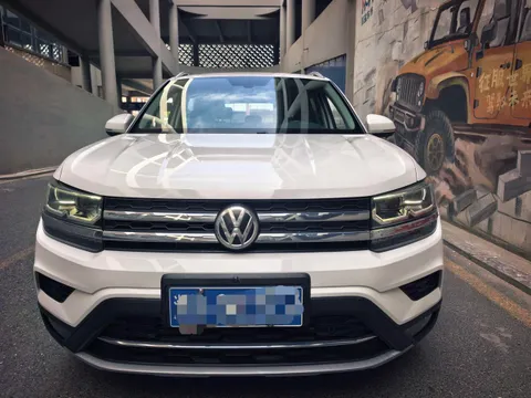 Volkswagen Tharu
