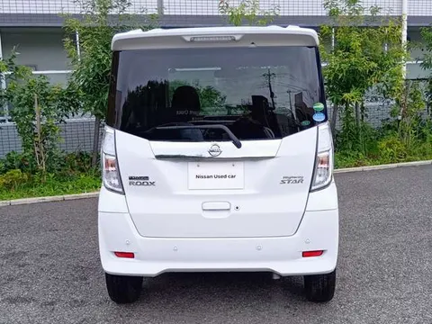 Nissan Dayz Roox