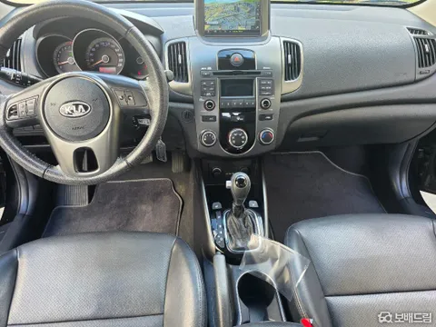 Kia Cerato (Forte)