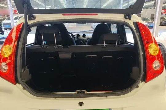 BYD F0