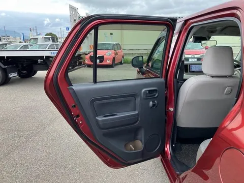 Daihatsu Mira Tocot