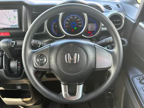 Honda N-BOX Slash