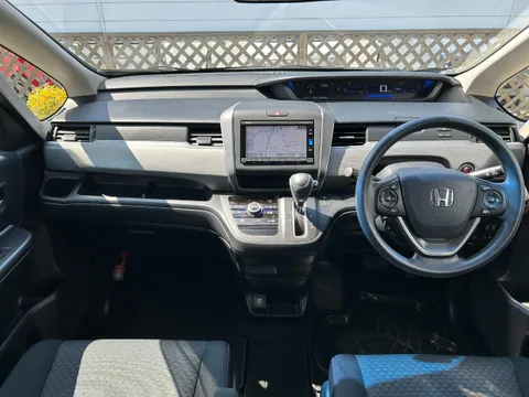 Honda Freed Plus