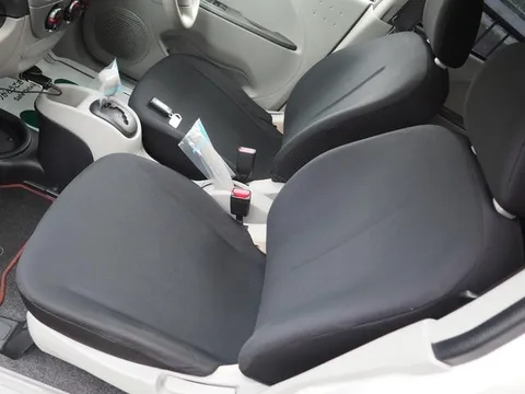 Mitsubishi I