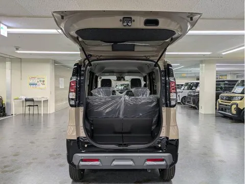 Mitsubishi Delica Mini