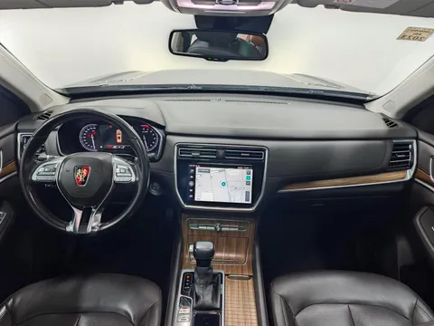 Roewe RX8