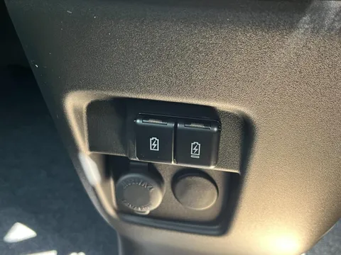 Suzuki Spacia Base