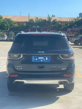 Jeep Grand Commander