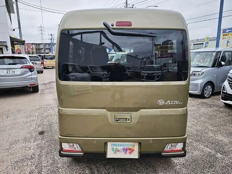 Daihatsu Atrai