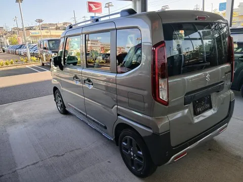 Suzuki Spacia Gear