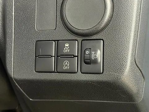 Daihatsu Mira Tocot