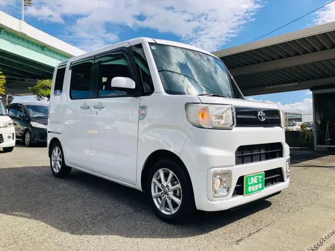 Toyota Pixis Mega