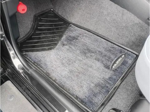 Mitsubishi Pajero JR