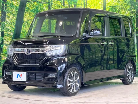 Honda N-BOX Custom