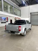 Isuzu RE-MAX